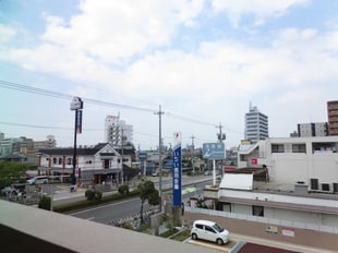 マンション日出山の物件外観写真